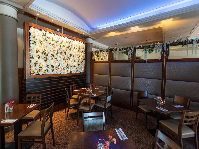 Fletcher S Restaurant Bar Rooms image