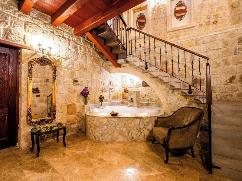 Zeydem Suites
