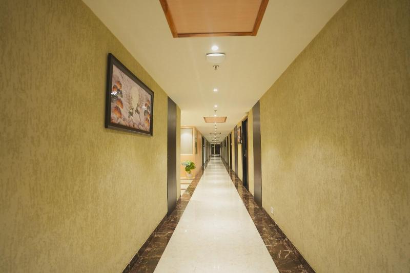Hotel Cp Palace image