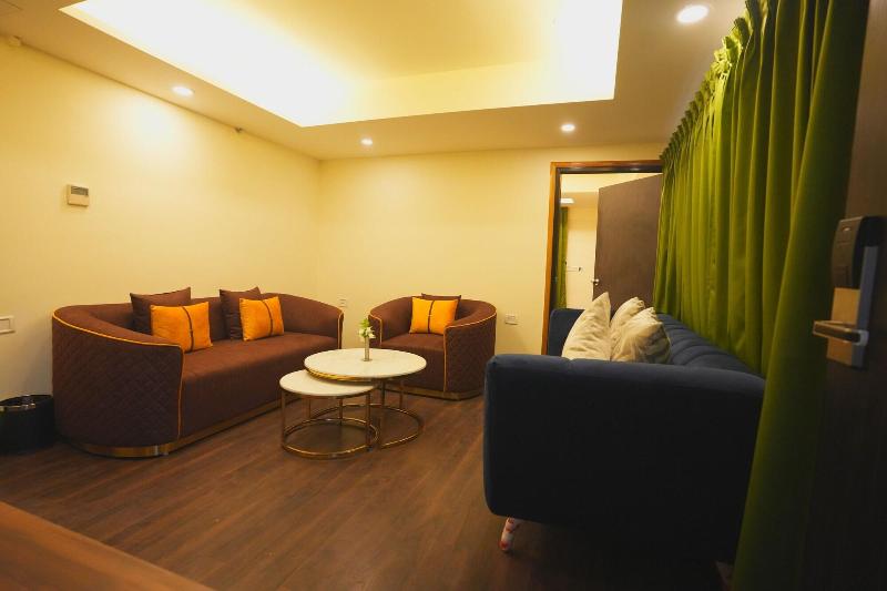 Hotel Cp Palace image