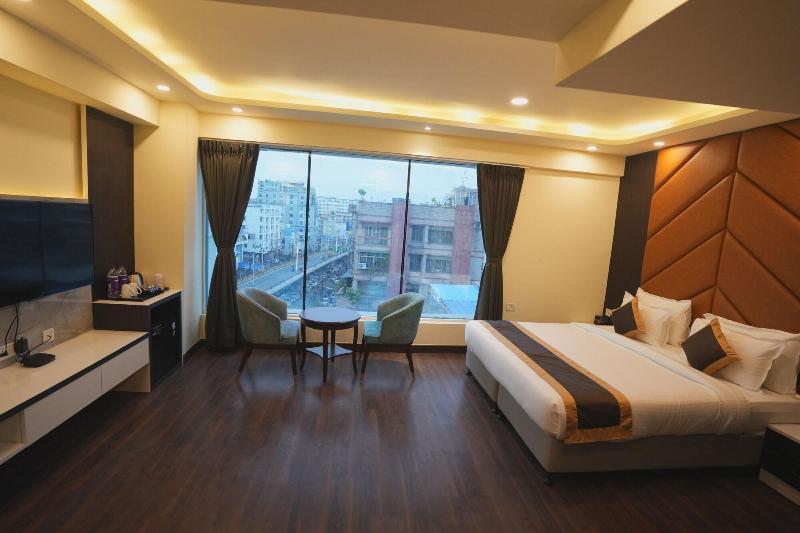 Hotel Cp Palace image