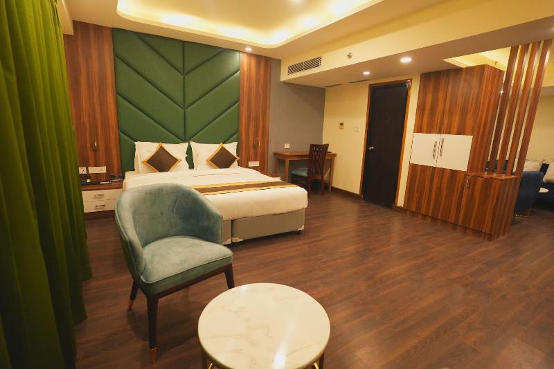 Hotel Cp Palace image