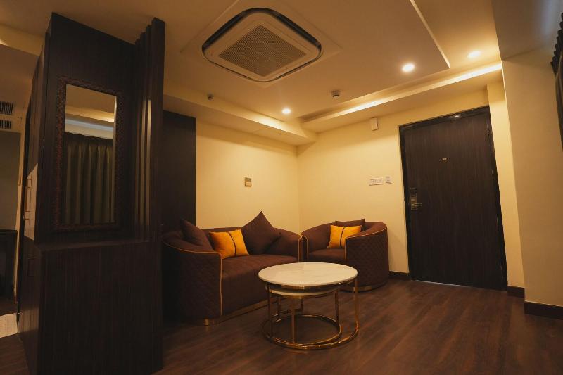 Hotel Cp Palace image