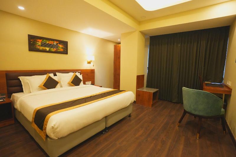 Hotel Cp Palace image
