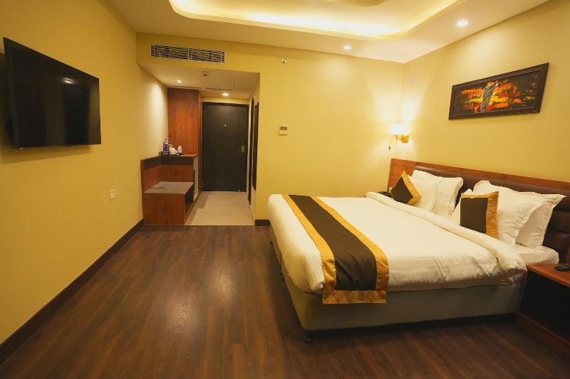 Hotel Cp Palace image
