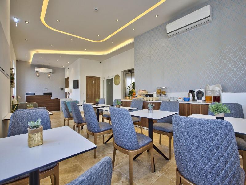 Tritoni Valletta Boutique Hotel image