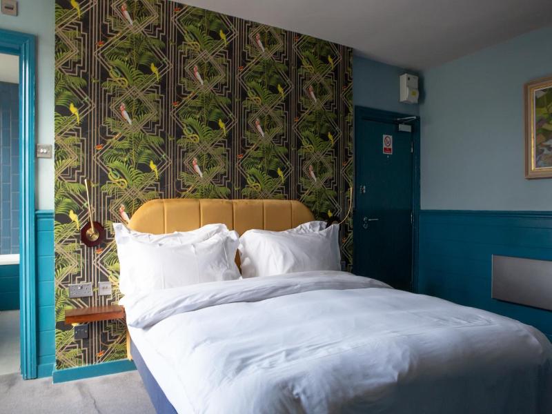 The Ship Rooms image