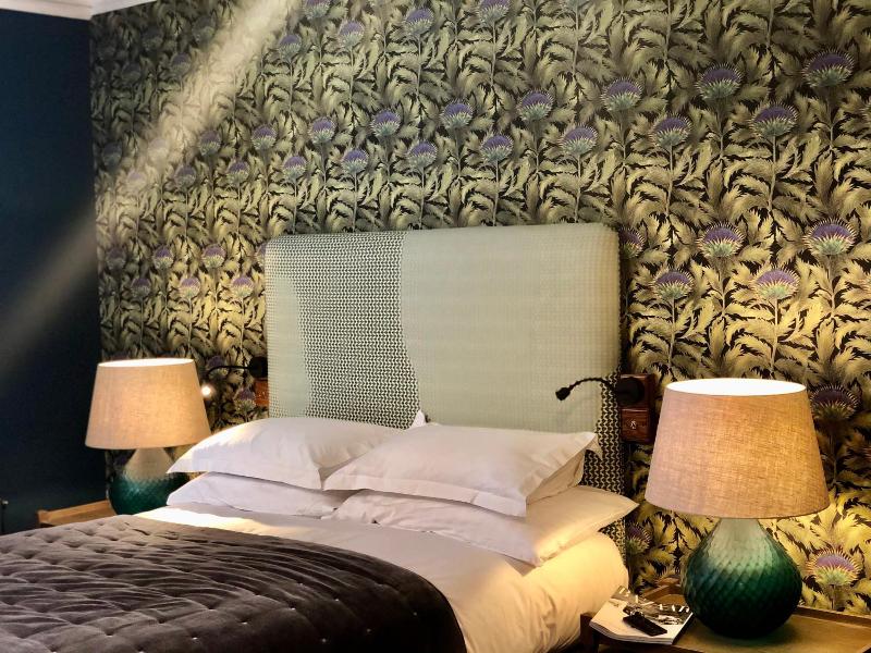 Purchases Restaurant Accommodation image