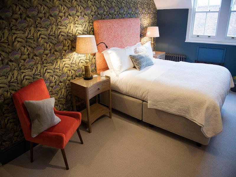 Purchases Restaurant Accommodation image