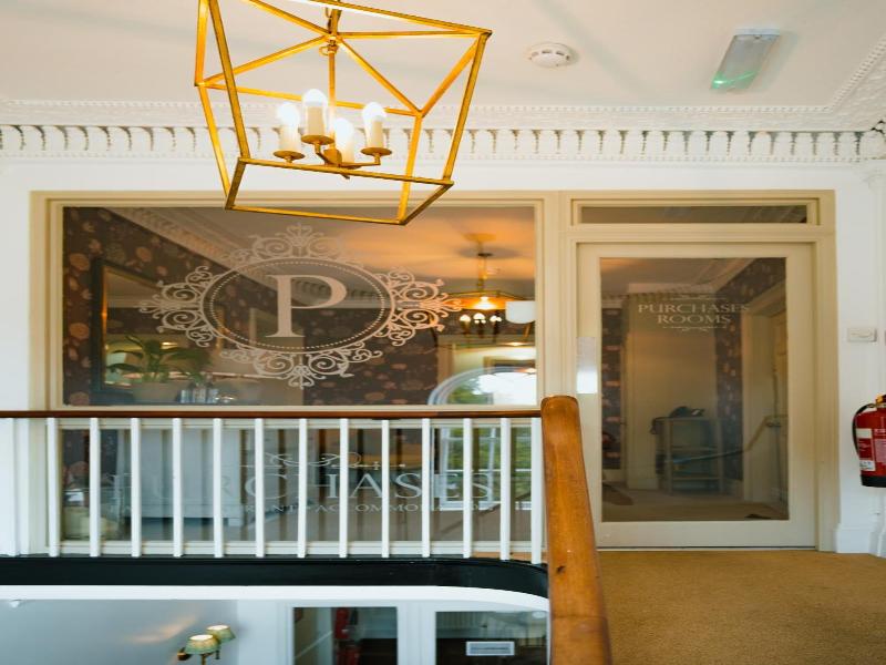 Purchases Restaurant Accommodation image
