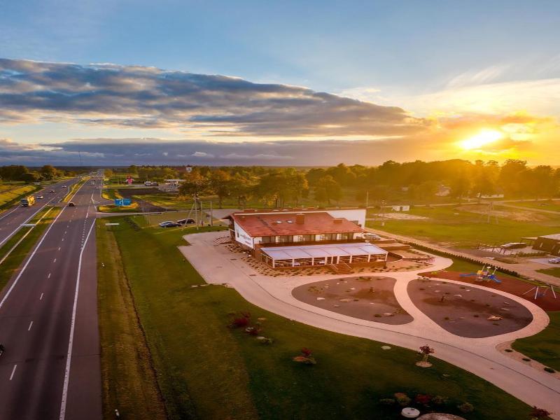 Motel Panorama image