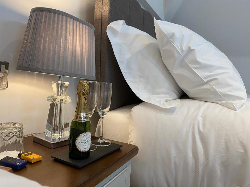 The Arc Hotel image