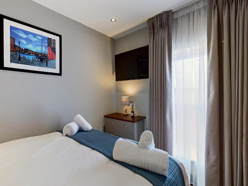 The Arc Hotel image