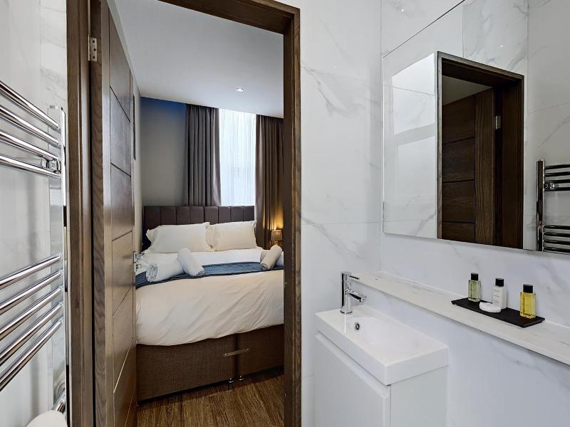 The Arc Hotel image