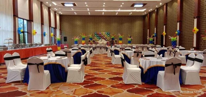 The Grand Neelam Hotel