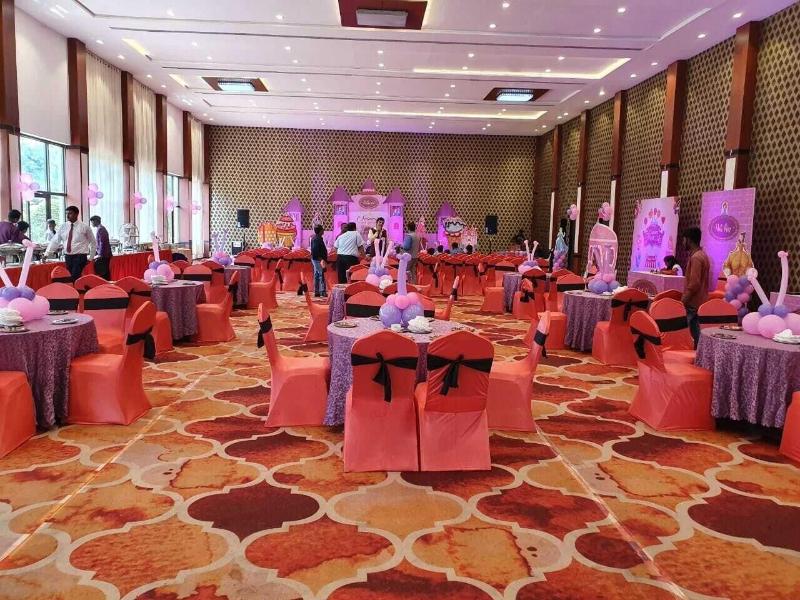 The Grand Neelam Hotel