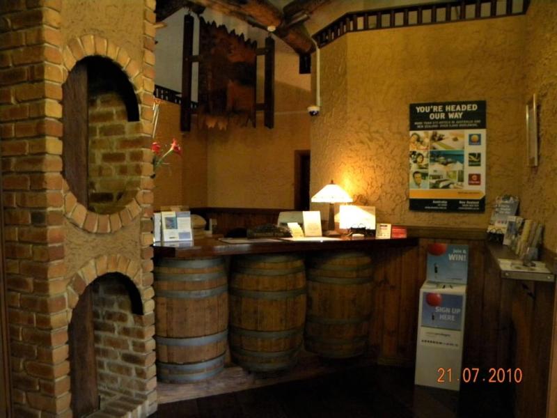 Mahogany Park image