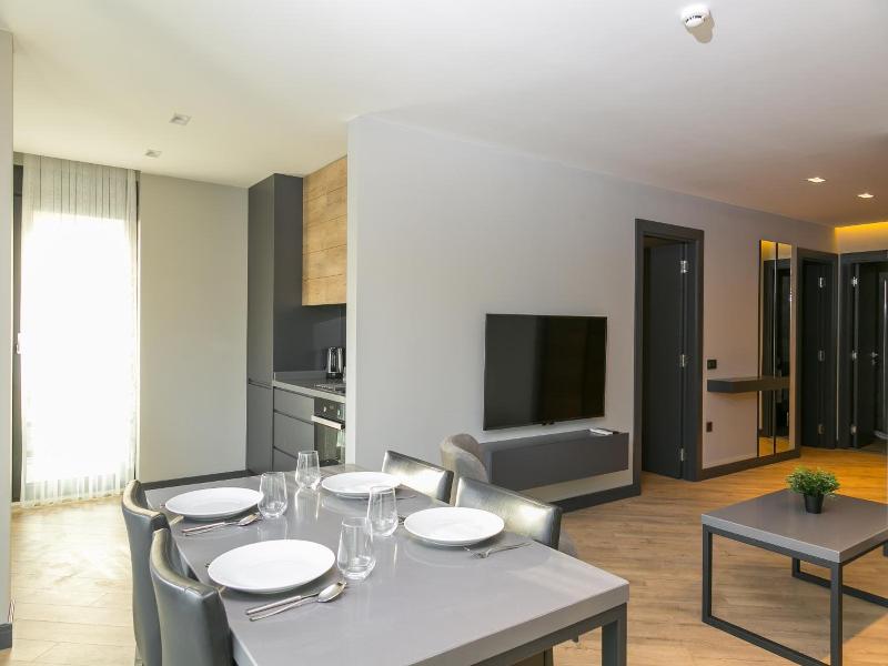 Z Suites image