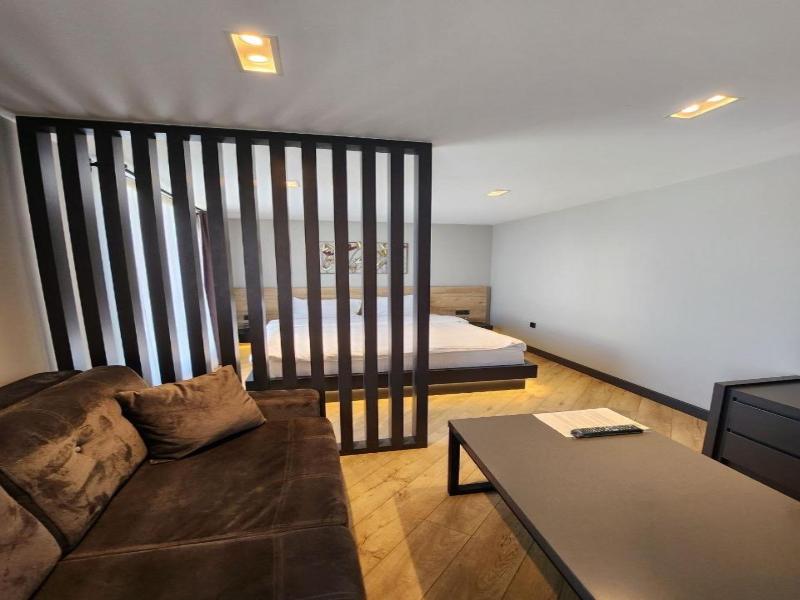Z Suites image