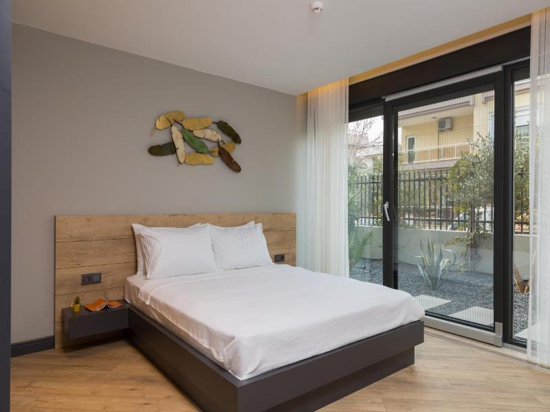 Z Suites image
