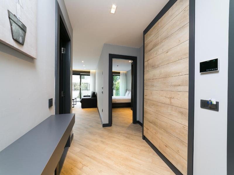 Z Suites image