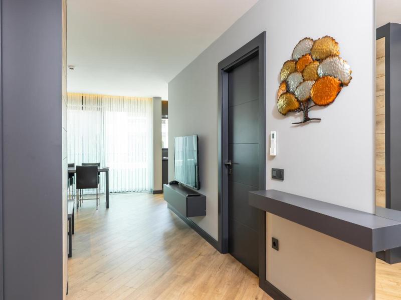 Z Suites image