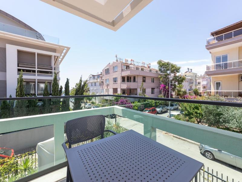 Z Suites image