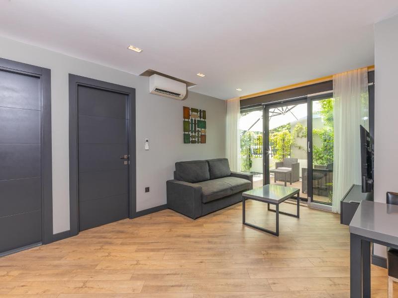 Z Suites image