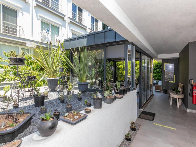 Z Suites image