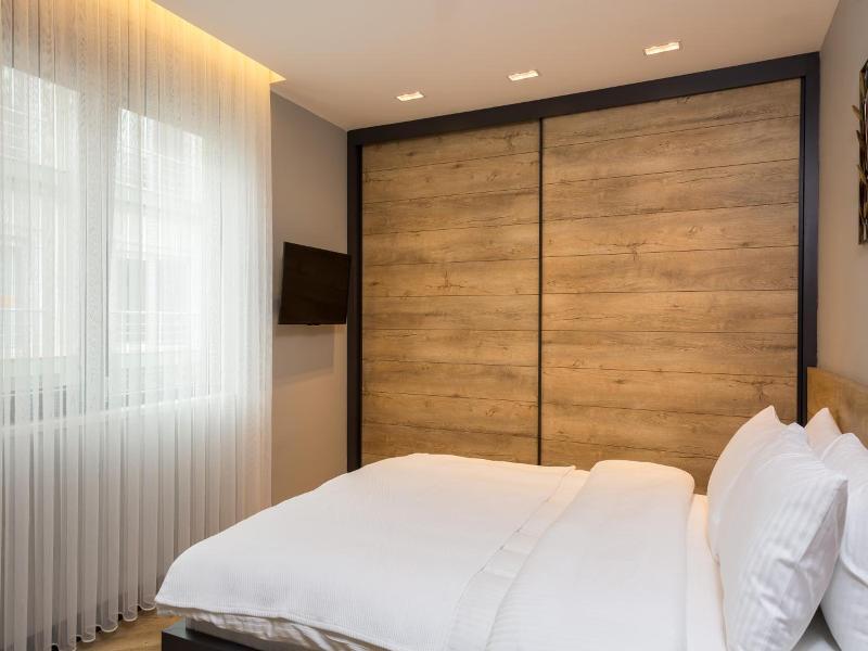 Z Suites image