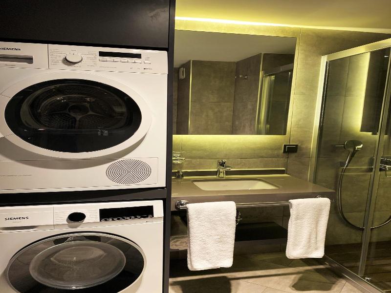 Z Suites image