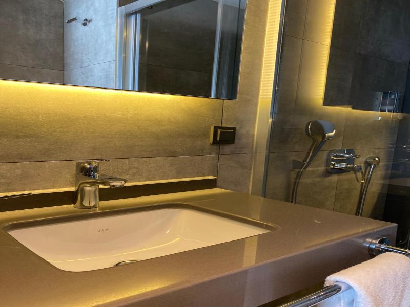 Z Suites image