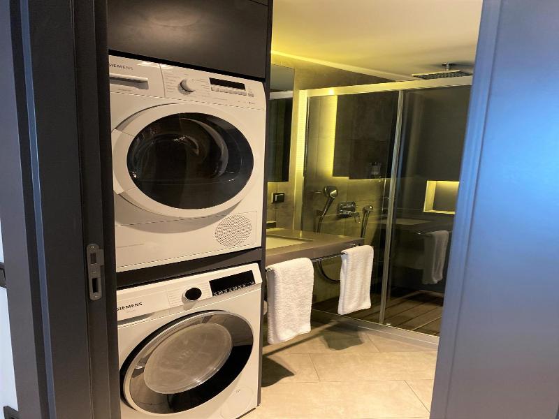 Z Suites image