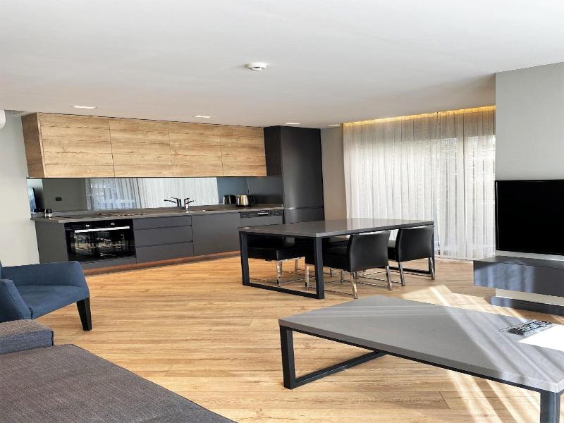 Z Suites image