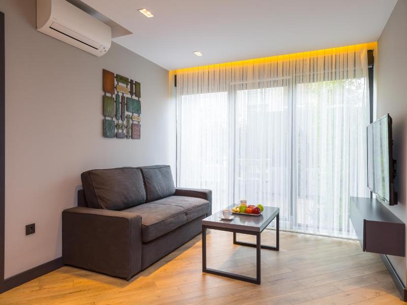 Z Suites image