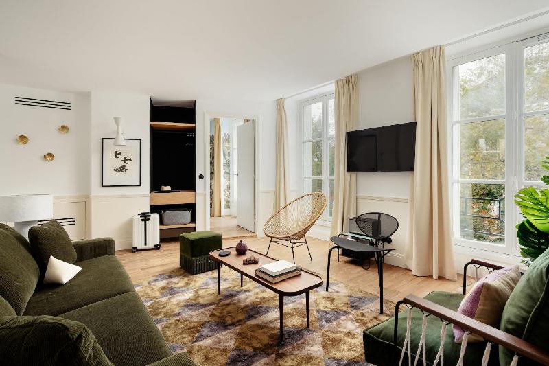 My Maison In Paris Louvre image
