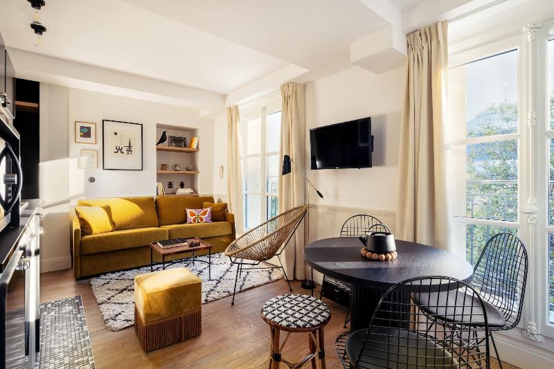 My Maison In Paris Louvre image