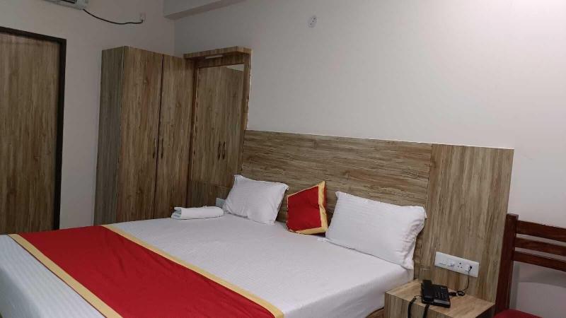 Hotel Harmony Rooms & Banquet image
