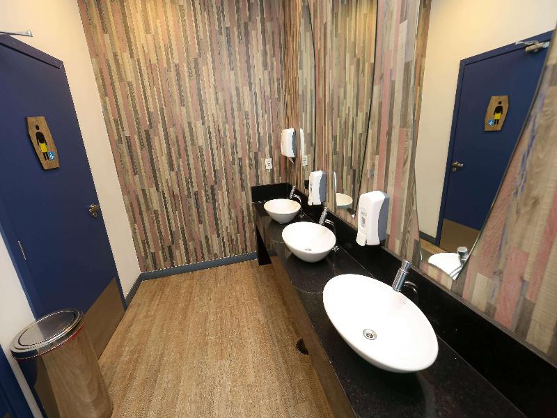 Delphin Surf Hotel image