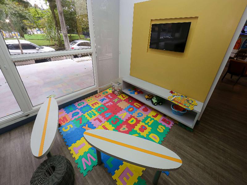 Delphin Surf Hotel image