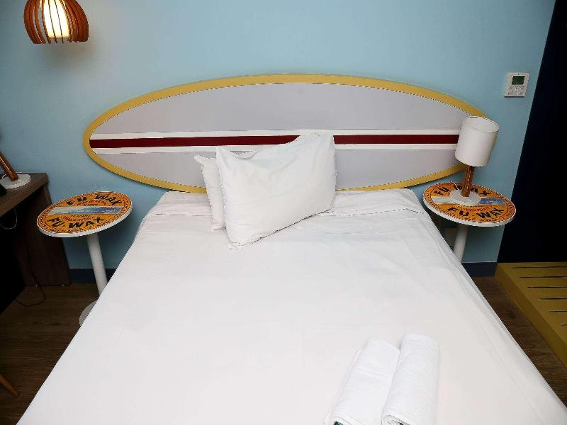 Delphin Surf Hotel image