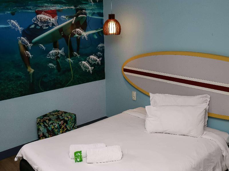 Delphin Surf Hotel image