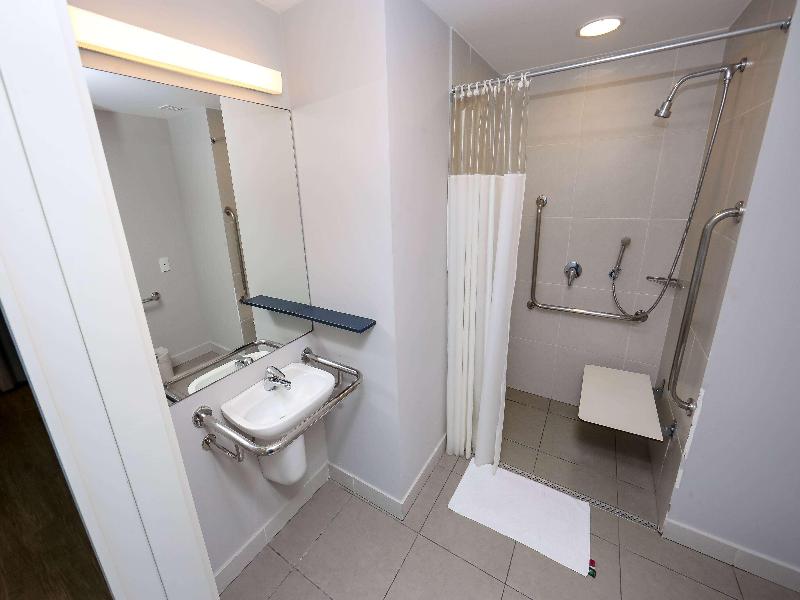 Delphin Surf Hotel image