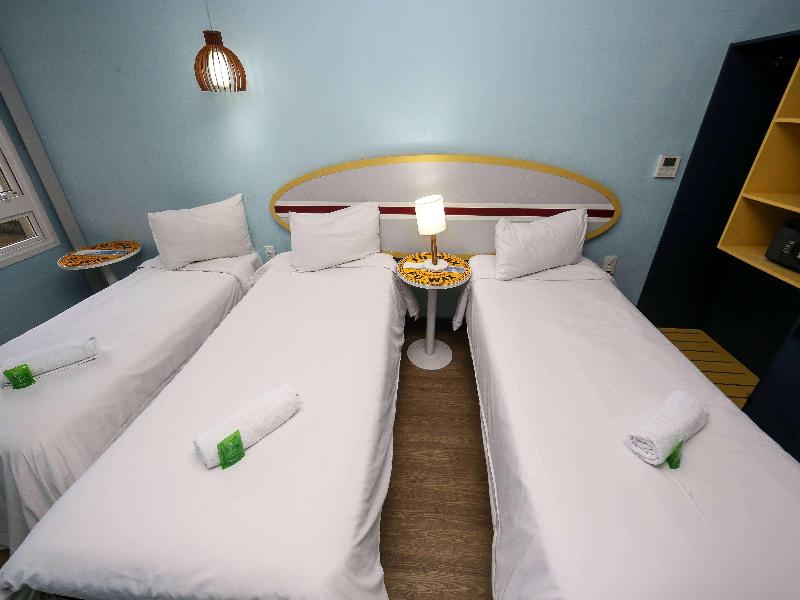 Delphin Surf Hotel image