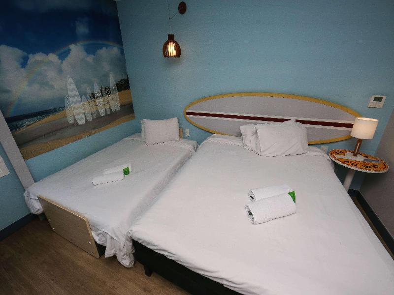 Delphin Surf Hotel image