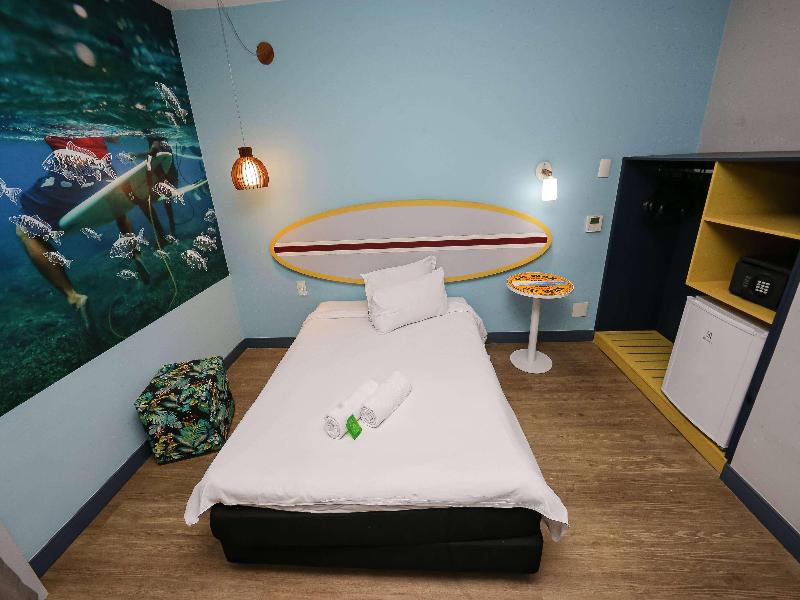 Delphin Surf Hotel image