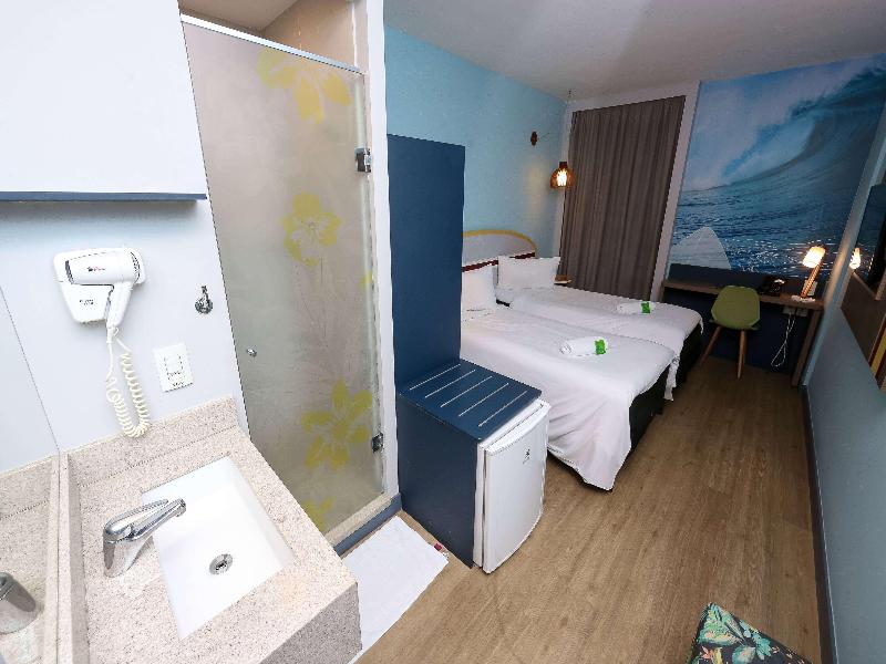 Delphin Surf Hotel image