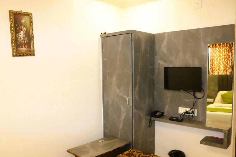 Hotel Vrundavan image