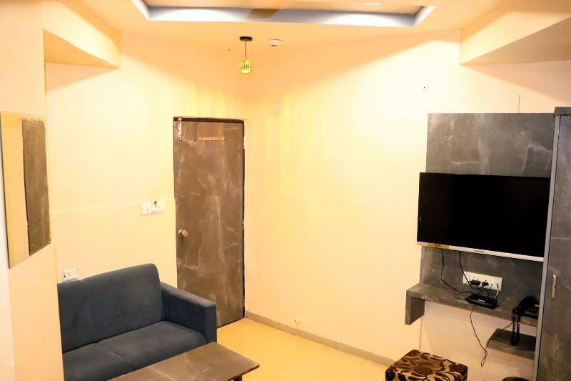 Hotel Vrundavan image