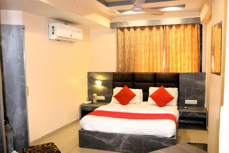 Hotel Vrundavan image